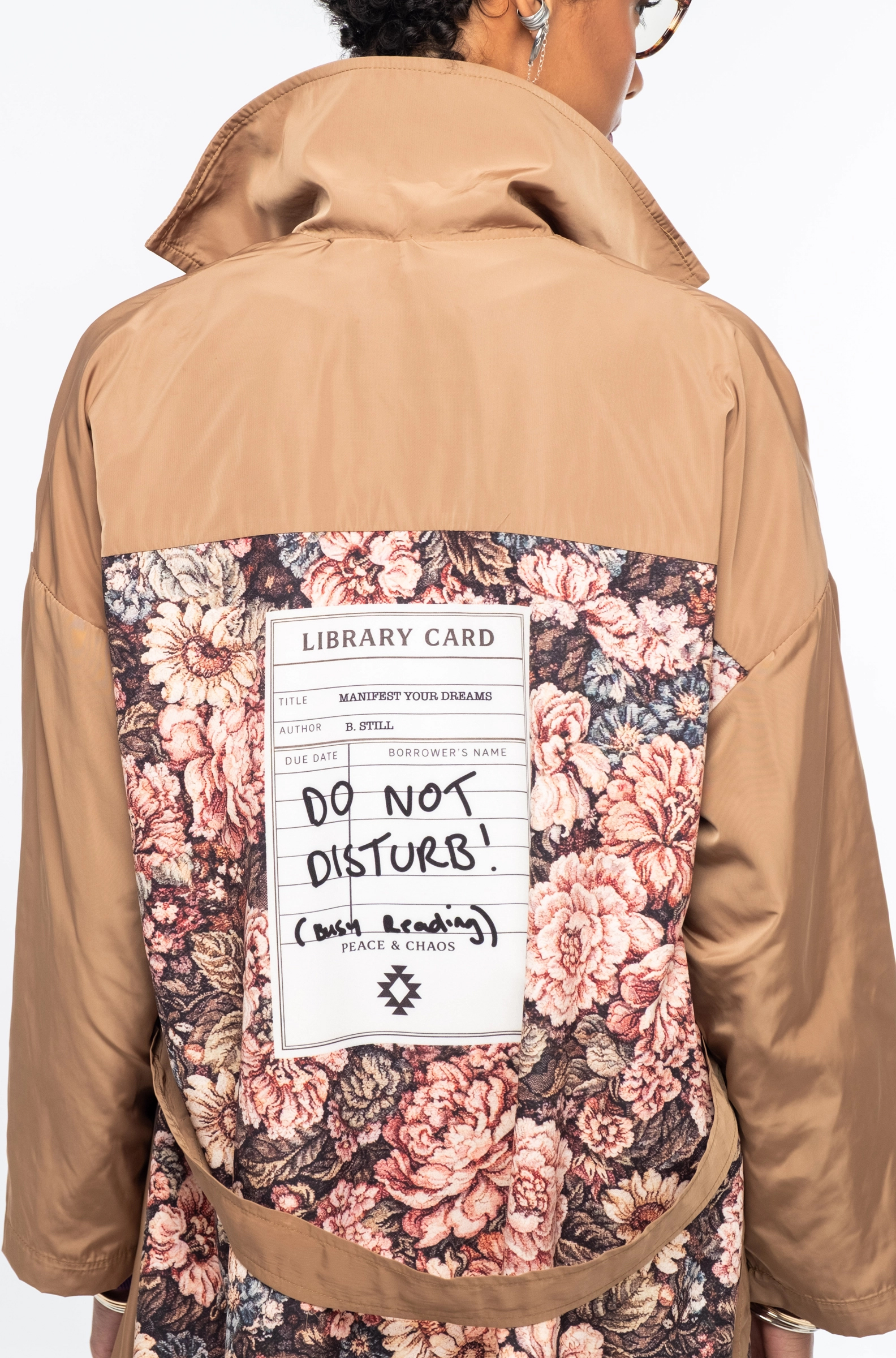 Librarian καπαρντίνα 
